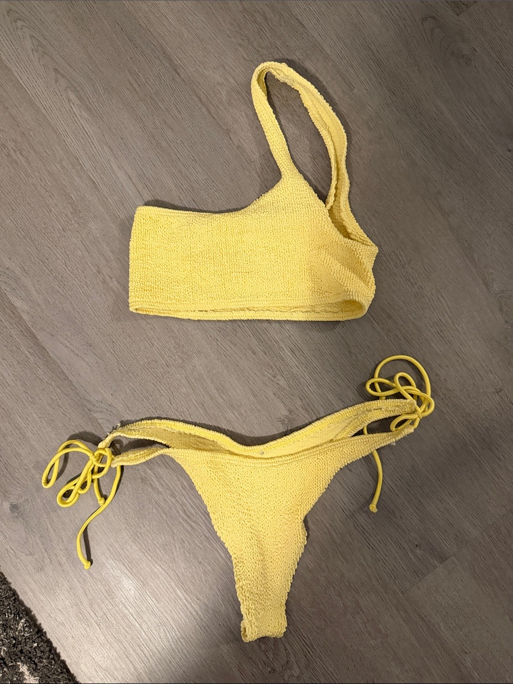 Bond Eye Yellow Bikini